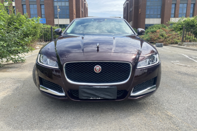 捷豹XFL 2020款 XFL 2.0T P200 两驱精英版车身外观6001