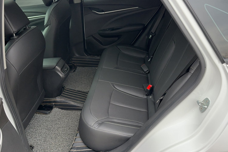 别克 英朗 2021款 改款 典范 1.5L 自动精英型中控内饰7005