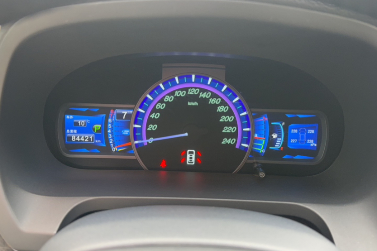 比亚迪S7 2016款 2.0T 自动尊贵型中控内饰15