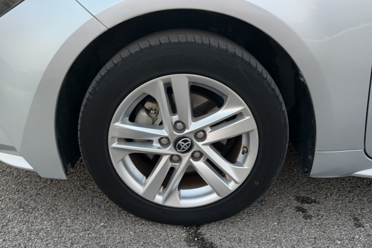 丰田 雷凌 2021款 双擎 1.8H E-CVT豪华版车身外观6008