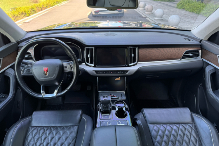 红旗HS7 2019款 3.0T 自动四驱智联旗领版中控内饰7001