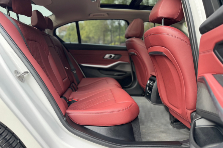 宝马3系 2023款 320Li M运动套装中控内饰7008