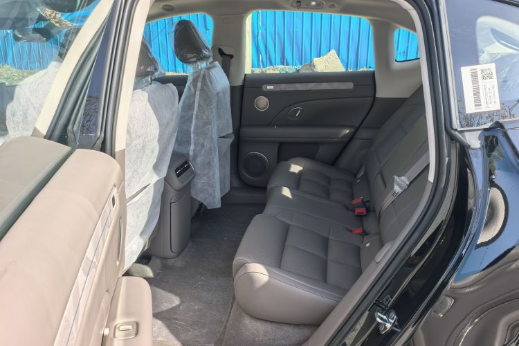 智己汽车 智己LS6 2026款 纯电 Max中控内饰7004