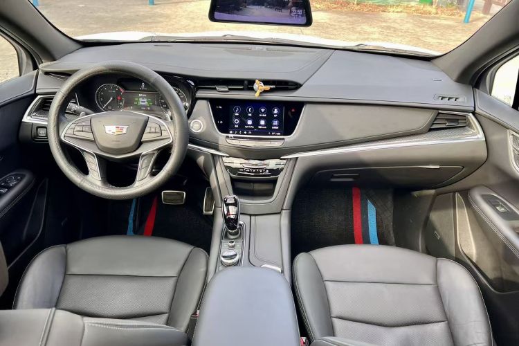 凯迪拉克XT5 2024款 2.0T 四驱豪华型（蜂鸟版）中控内饰7002