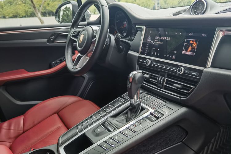 保时捷 2020款 Macan 2.0T中控内饰7003