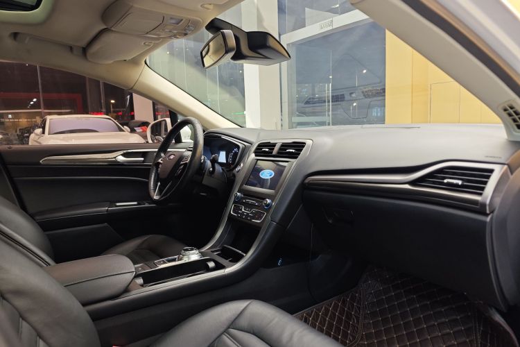 福特 蒙迪欧 2017款 EcoBoost 180 豪华型中控内饰7001