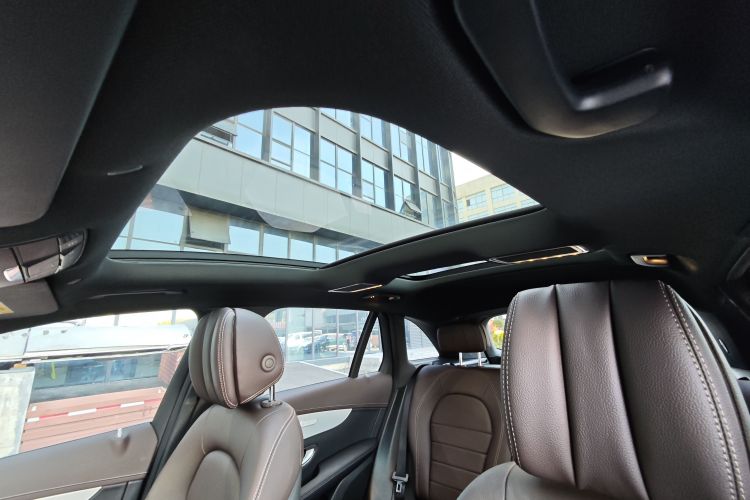 奔驰GLC 2020款 改款 GLC 260 L 4MATIC 动感型中控内饰7009