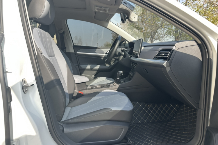 大众 朗逸 2024款 1.5L 自动五百万版中控内饰7002