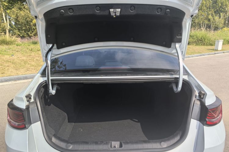 吉利汽车 帝豪L HiP 2022款 1.5TD-DHT Pro 100KM Super 睿局部细节23