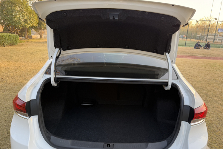 别克 英朗 2019款 18T 自动互联精英型 国VI局部细节23