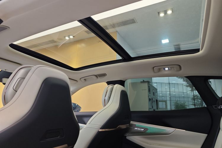 领克08 EM-P 2025款 245km 超长续航Halo局部细节22