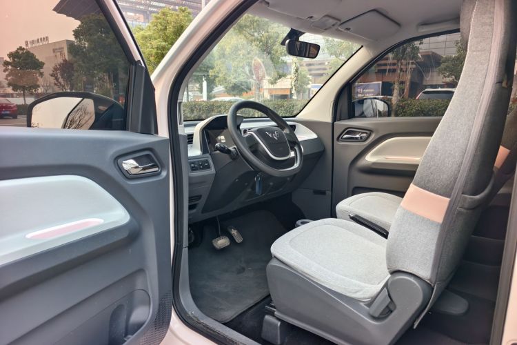 五菱汽车 宏光MINIEV 2021款 马卡龙时尚款 磷酸铁锂中控内饰7001