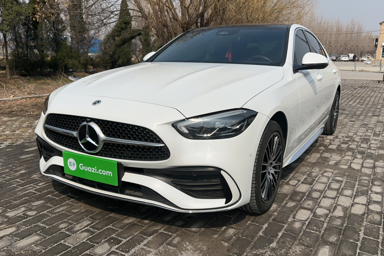 奔驰C级 2024款 改款 C 260 L 运动版车身外观1