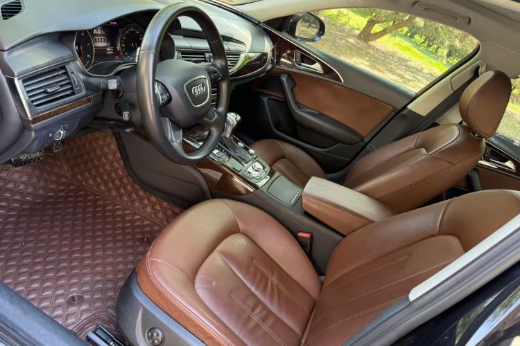 奥迪A6L 2015款 TFSI 百万纪念智领型中控内饰7002