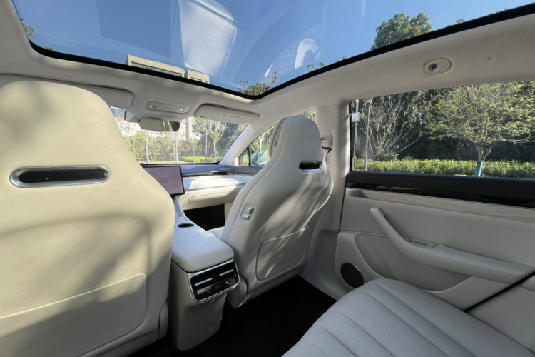 鸿蒙智行 智界R7 2024款 纯电 736km UItra中控内饰7004