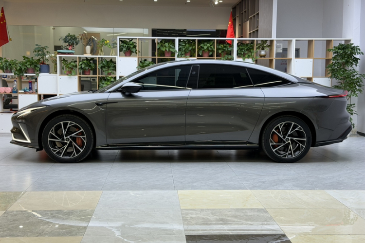 智己汽车 智己L7 2022款 Dynamic车身外观6005