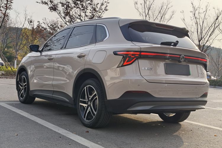 名爵 MG ES5 2025款 525max 后驱智驾版车身外观6006