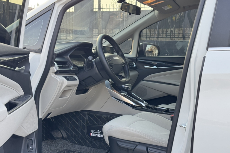 上汽大通MAXUS 大通G50 2022款 1.5T 自动畅游A中控内饰7007