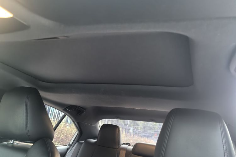 丰田 雷凌 2021款 185T CVT豪华版局部细节22