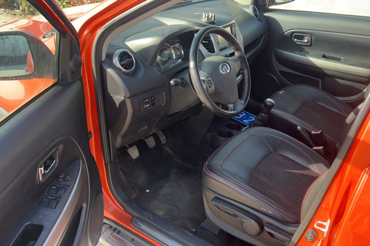 长城M4 2012款 1.5L 手动豪华型中控内饰7002