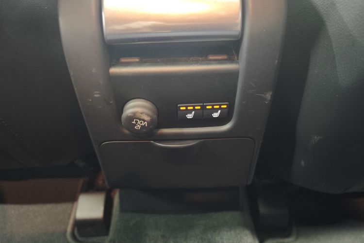 沃尔沃XC60 2017款 T5 AWD 智进升级版中控内饰7004