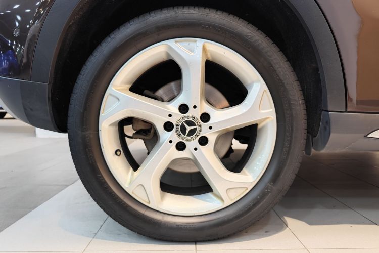 奔驰GLA 2018款 GLA 200 动感型车身外观6002