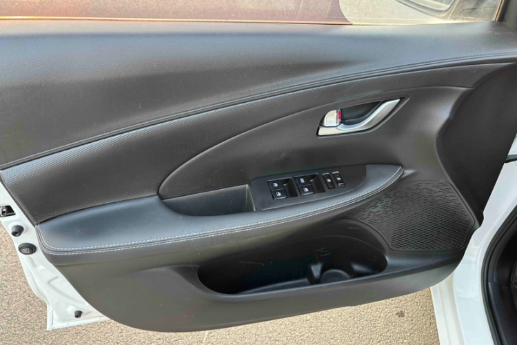 长安 悦翔 2019款 1.4L 手动舒适型 国VI局部细节9006