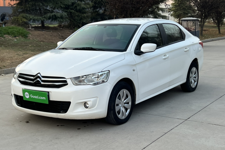 雪铁龙 爱丽舍 2016款 1.6L 手动时尚型车身外观1