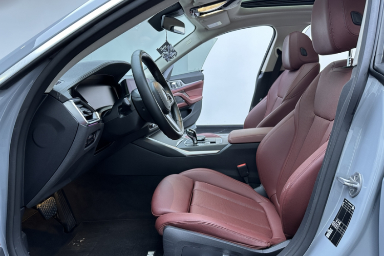 宝马4系 2022款 425i Gran Coupe M运动套装中控内饰7003