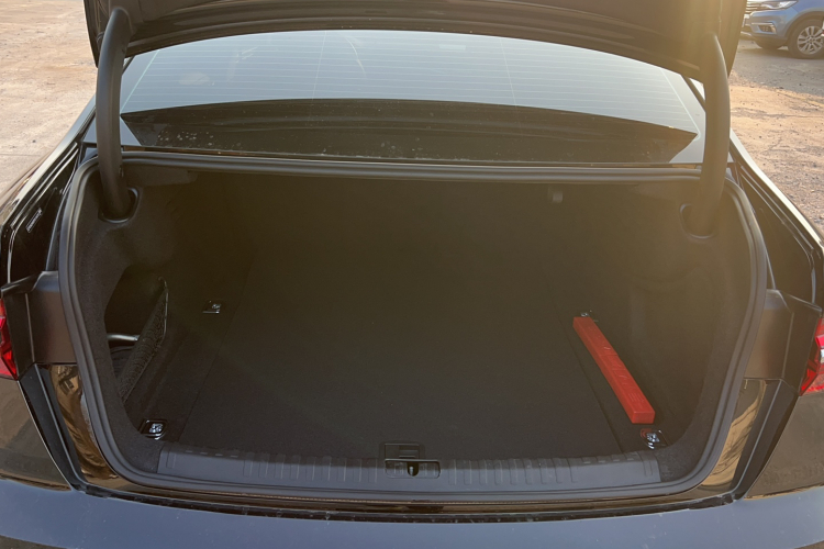 奥迪A6L 2023款 改款 40 TFSI 豪华动感型局部细节23