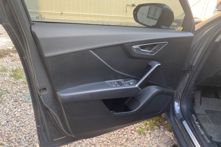 奥迪Q2L e-tron 2019款 Q2L e-tron 纯电智酷型中控内饰7003