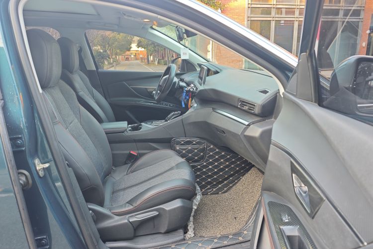 标致5008 2017款 350THP 7座精英版局部细节41