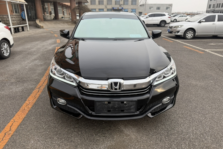 本田 雅阁 2016款 2.0L 精英版车身外观6001