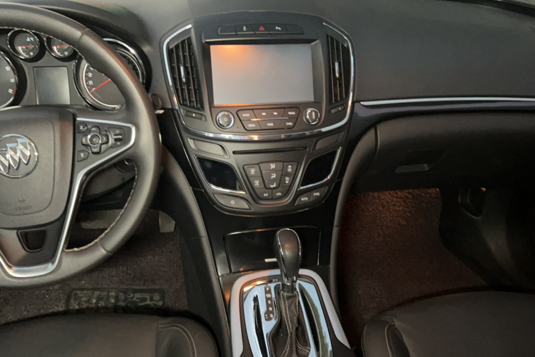 别克 君威 2015款 1.6T 时尚技术型局部细节16