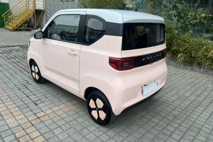 五菱汽车 宏光MINIEV 2022款 马卡龙臻享款 磷酸铁锂车身外观6005