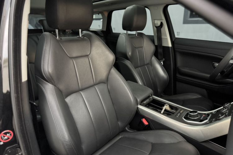 路虎 揽胜极光 2018款 240PS SE 智耀版中控内饰7006