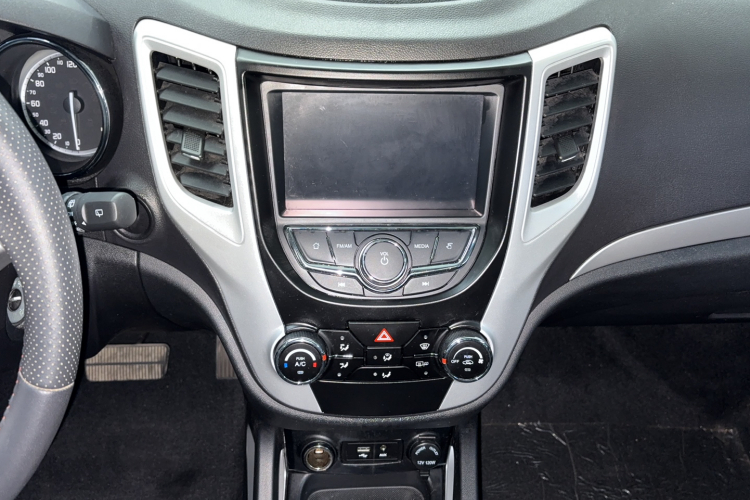 长安CS35 2016款 1.6L 自动豪华型 国V中控内饰7006