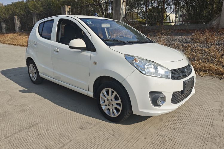 铃木 奥拓 2016款 1.0L 自动豪华炫动版车身外观6002