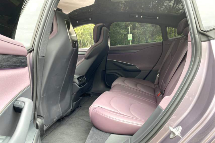 小米汽车 小米SU7 2024款 后驱长续航智驾版中控内饰7003