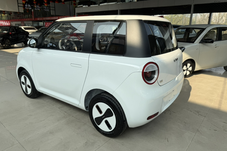 长安启源 长安Lumin 2026款 宝藏版 205km 酷爱米 宁德车身外观6004