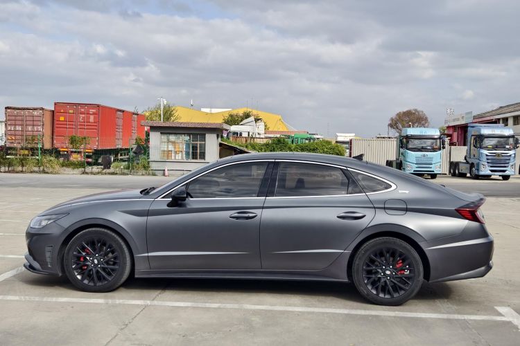 现代 索纳塔 2022款 270TGDi DCT 20周年纪念款车身外观6004