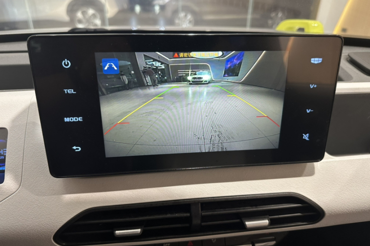 吉利银河 2024款 200km 熊猫骑士中控内饰7001