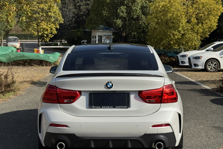 宝马1系 2021款 改款 120i M运动版车身外观6009