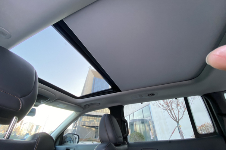 Jeep 大指挥官 2018款 2.0T 四驱智享版 国V局部细节22