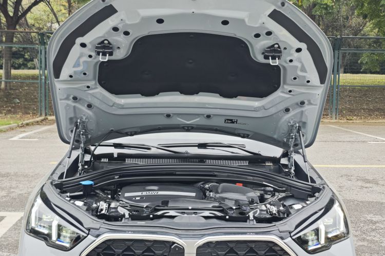 宝马X2(进口) 2024款 sDrive25i M运动套装中控内饰7007