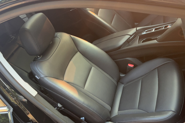 别克 昂科旗 2020款 28T 两驱战旗型局部细节41