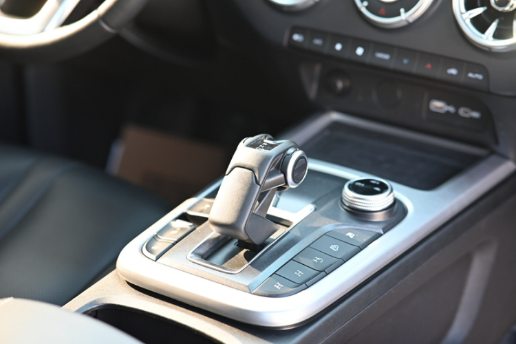 坦克300 2024款 2.0T 征服者中控内饰7006