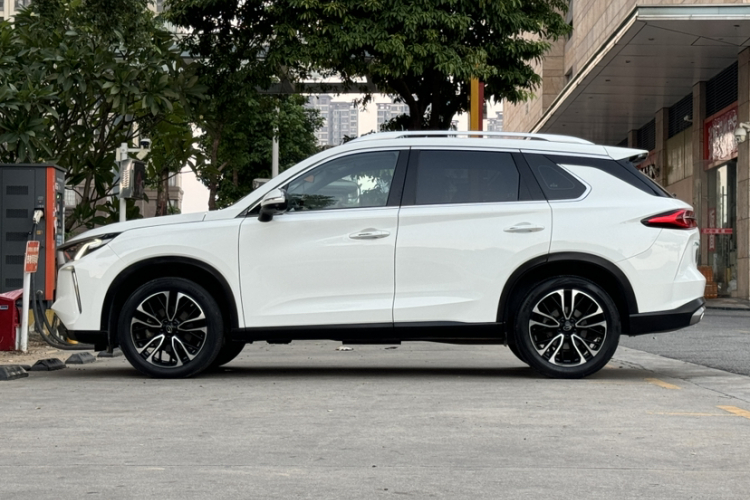 广汽传祺 传祺GS4 PLUS 2021款 270T 自动星辰版车身外观6006