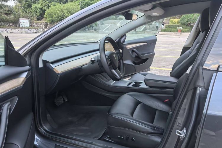 特斯拉 Model 3 2021款 标准续航后驱升级版中控内饰7001