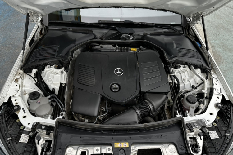 奔驰C级 2022款 改款 C 200 L 运动版中控内饰7005